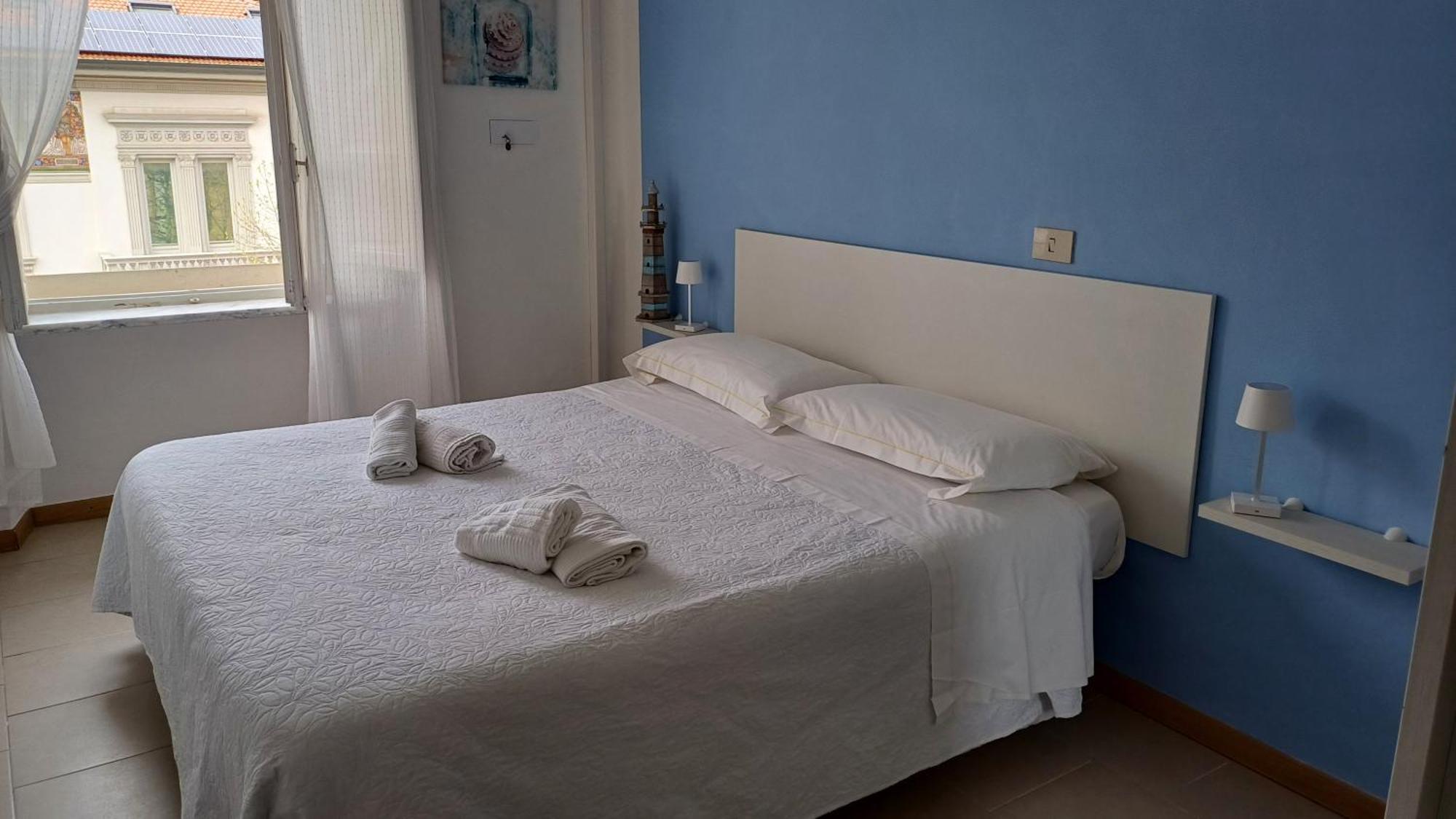 Hotel Canarco Виареджо Экстерьер фото