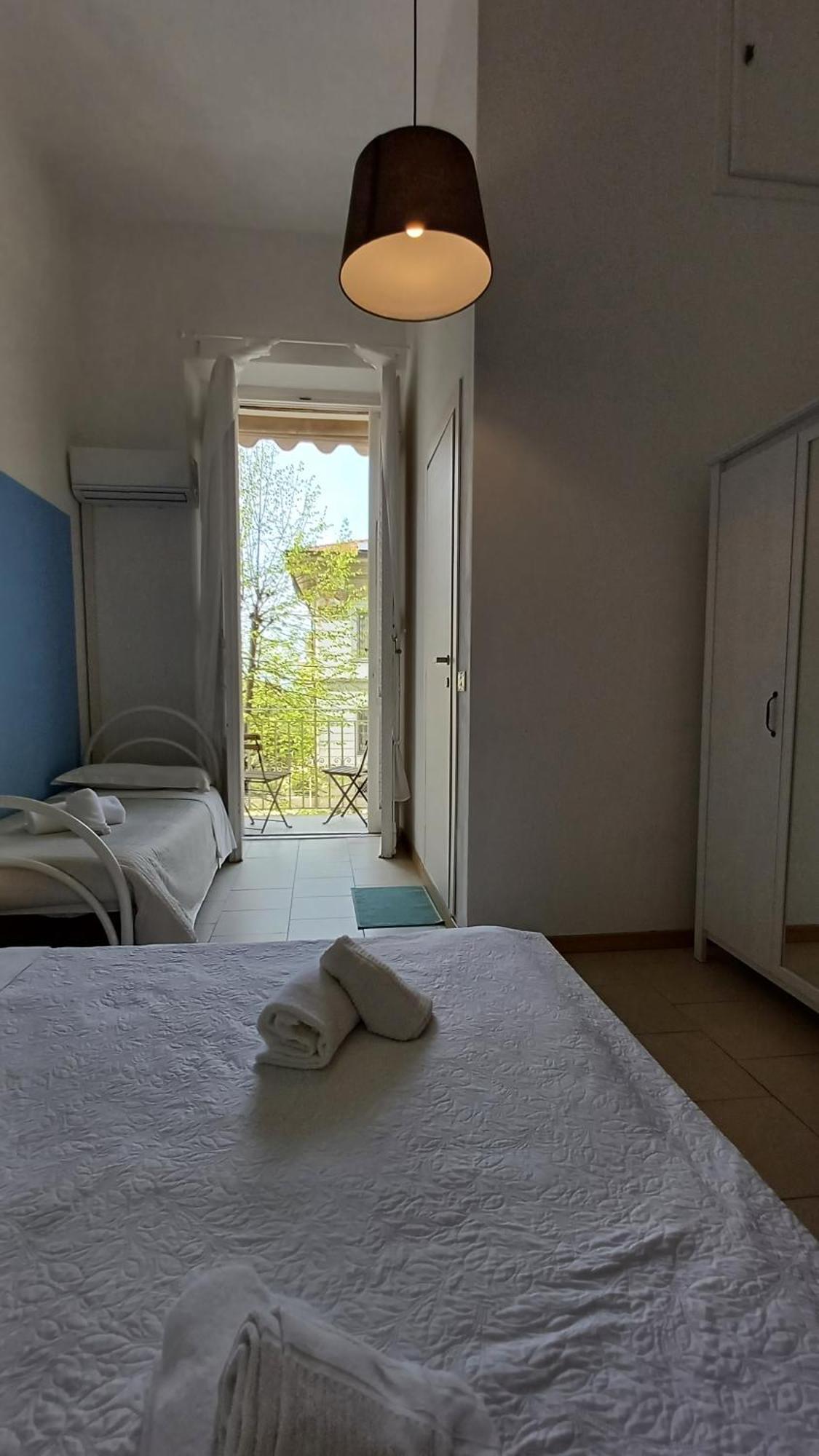 Hotel Canarco Виареджо Экстерьер фото